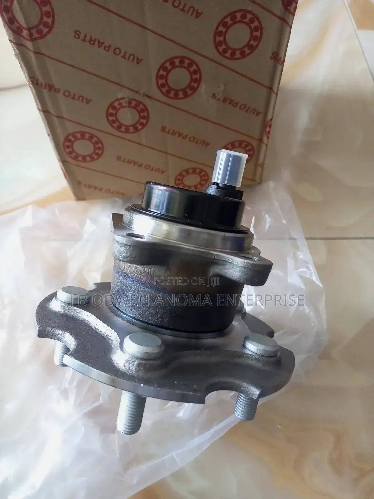Toyota Rav4 2X4 2013 Back Hub Bearing