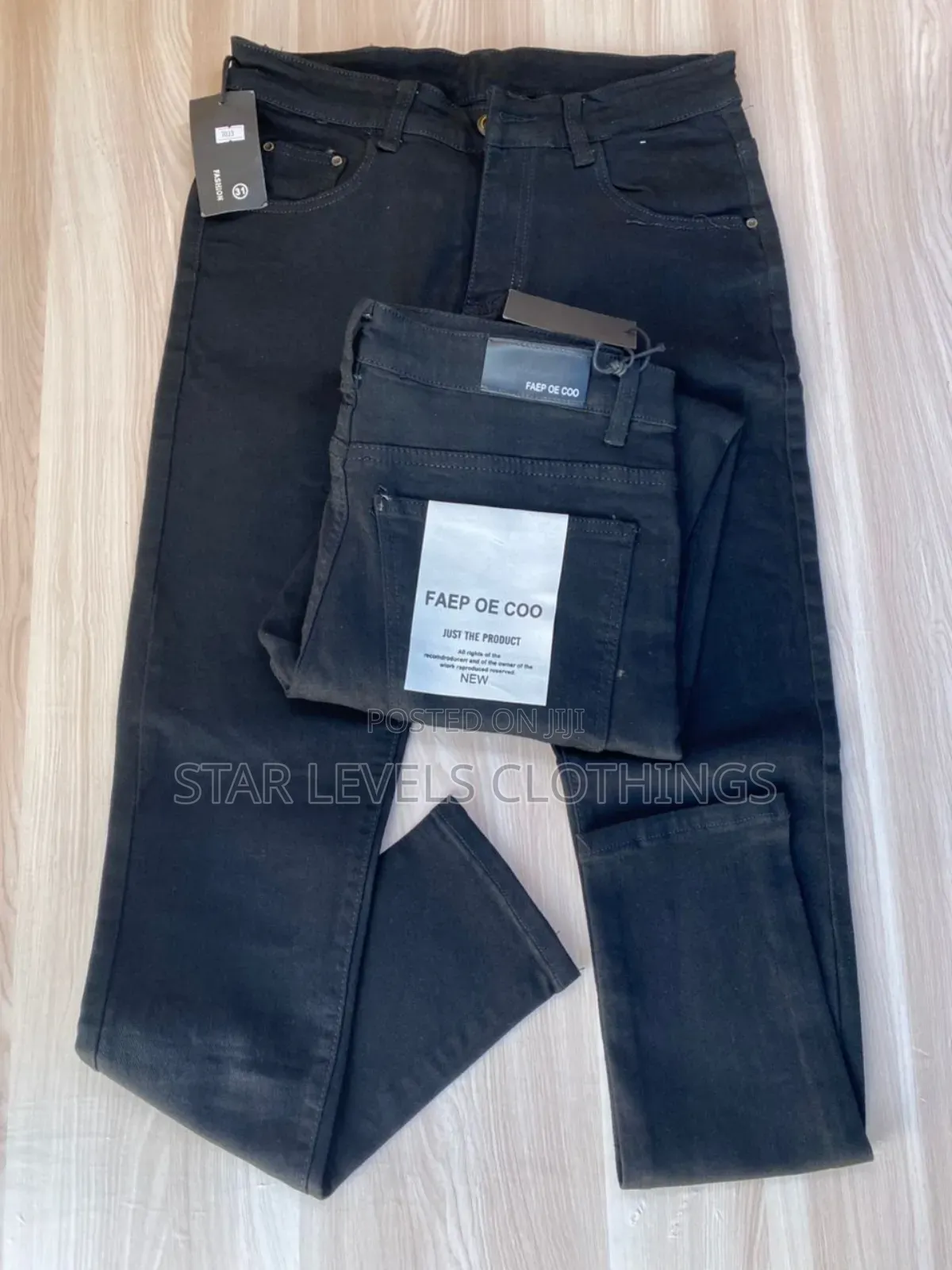 Luxury Jeans Trousers Available for Men