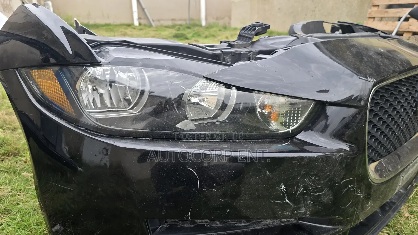 Jaguar Xe 2017 - 2019 Front Cut