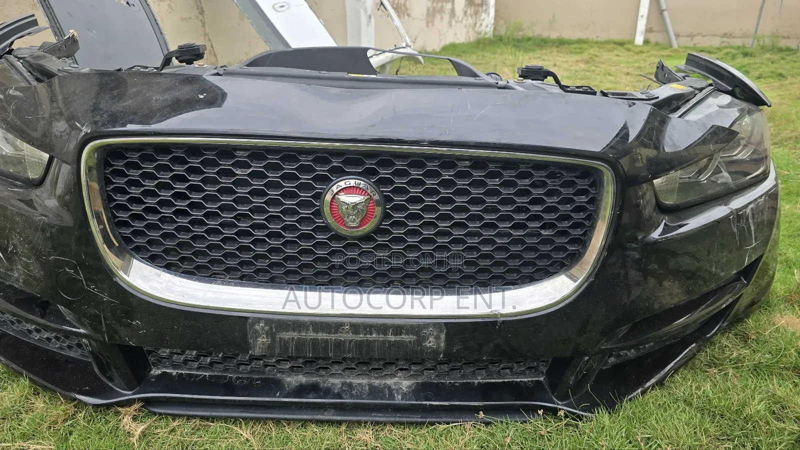 Jaguar Xe 2017 - 2019 Front Cut