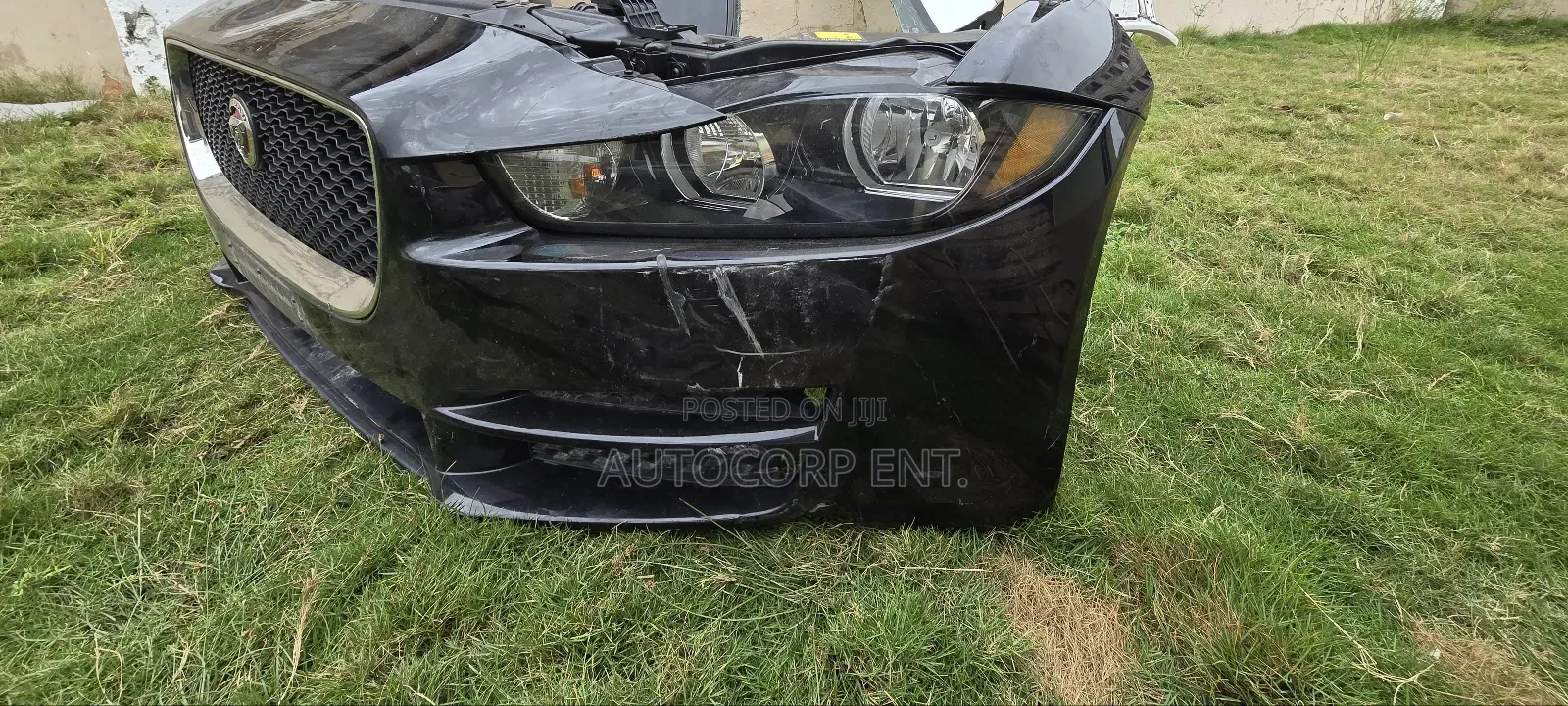 Jaguar Xe 2017 - 2019 Front Cut