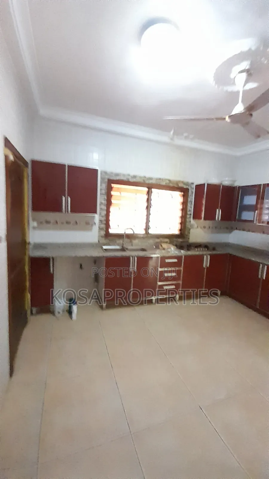 4bdrm House in Adjiringanor, Adjiriganor for rent