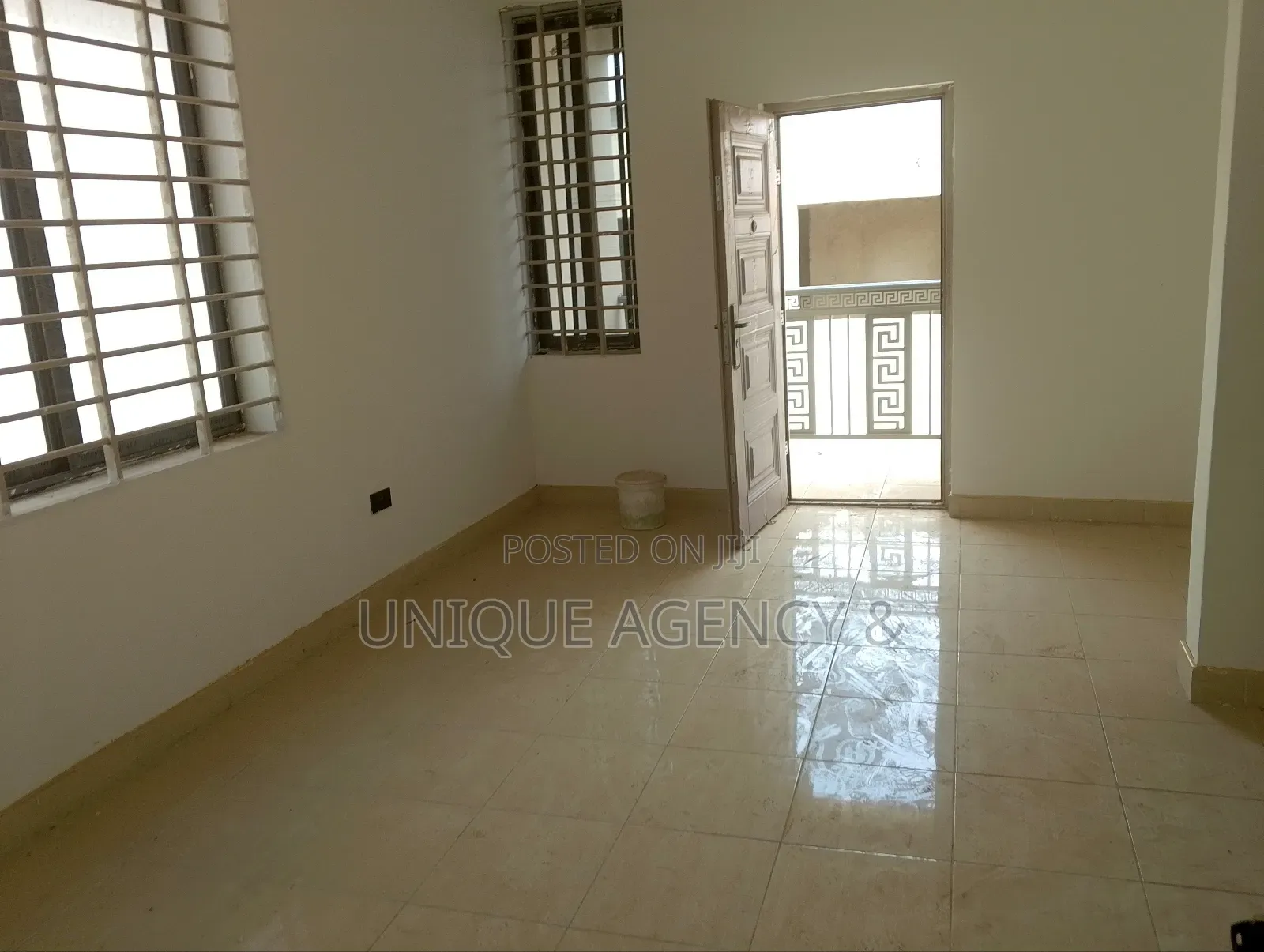 4bdrm Duplex in East Legon for sale