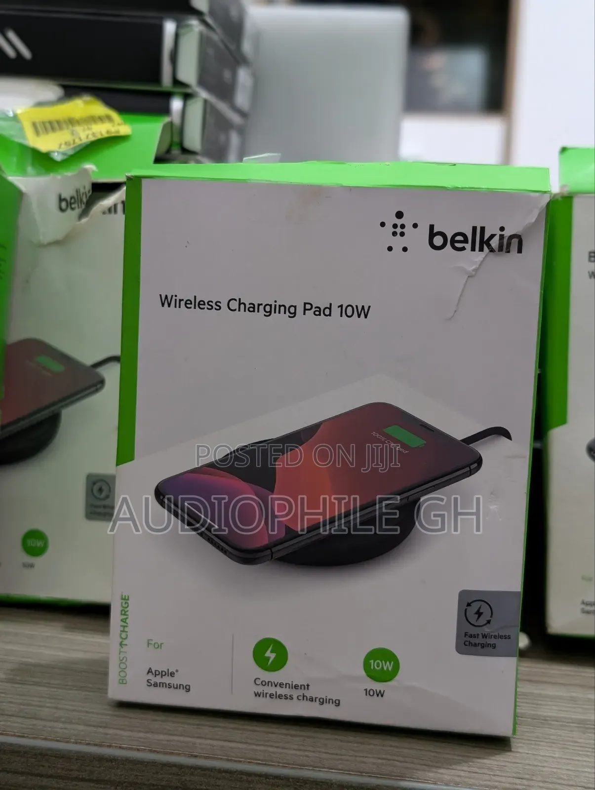 Belkin 10w Charging Pad + Qc 3.0 Wall Charger + Cable