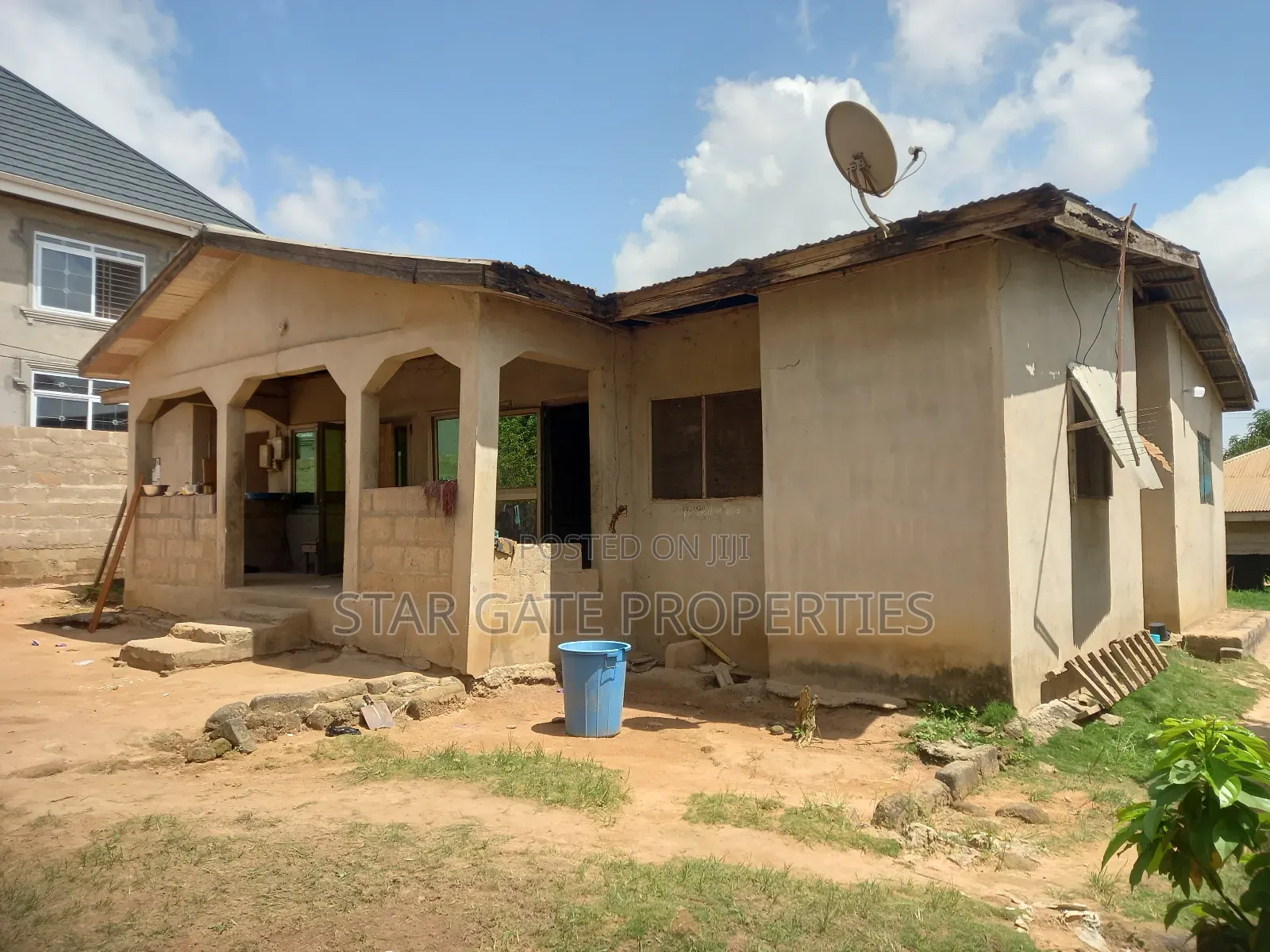 5bdrm House in Kenyasi Adwumam, Kumasi Metropolitan for sale