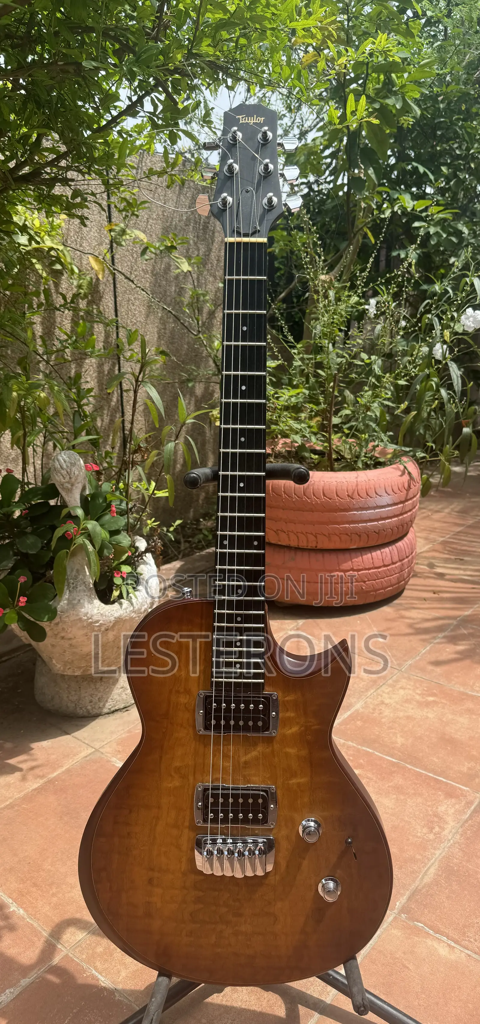 Taylor SB1-S Guitar