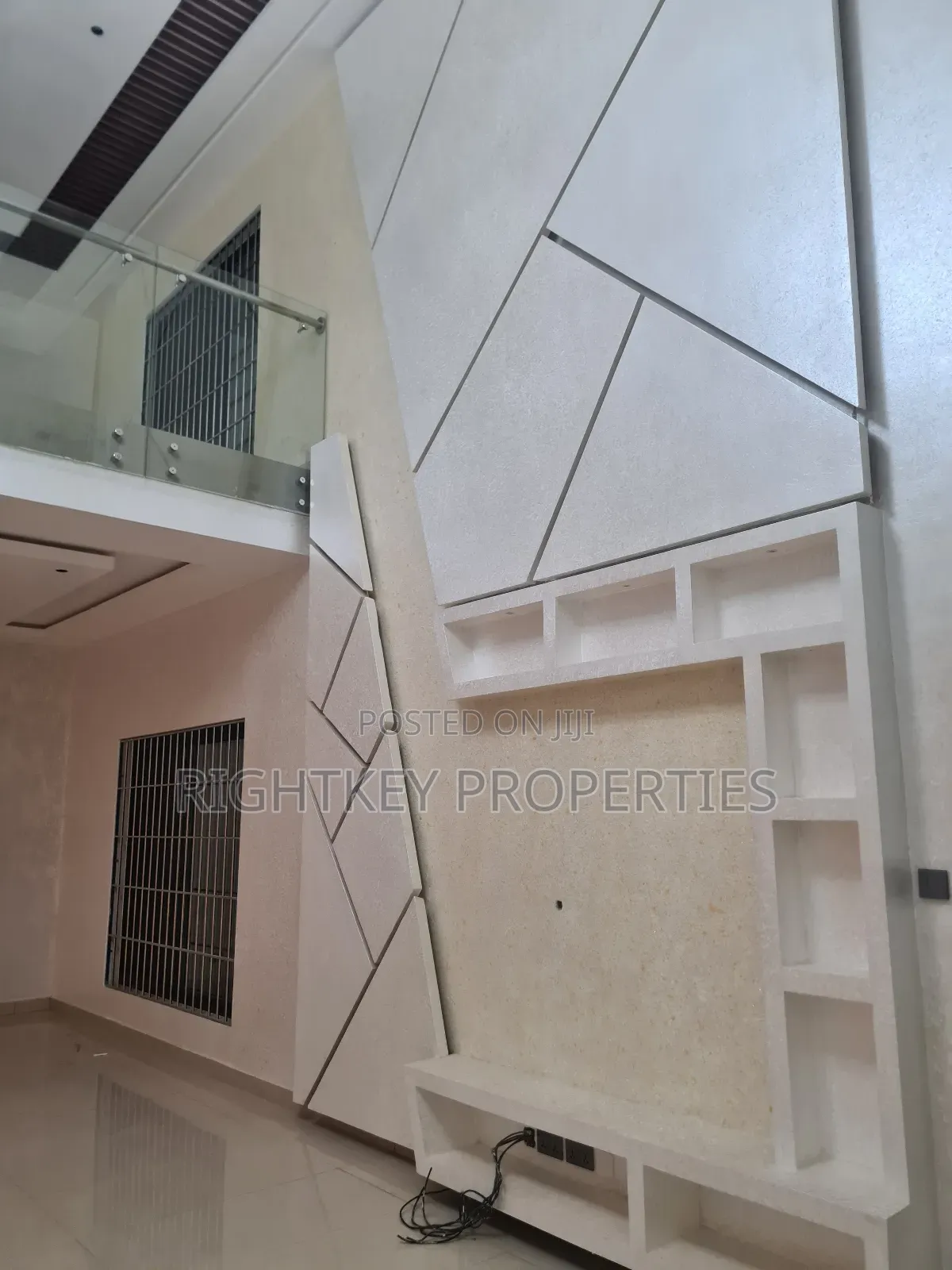 4bdrm Penthouse in Rightkey, Kumasi Metropolitan for sale