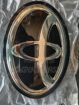 2017 Toyota Corolla SE Glass Crown and Other Models