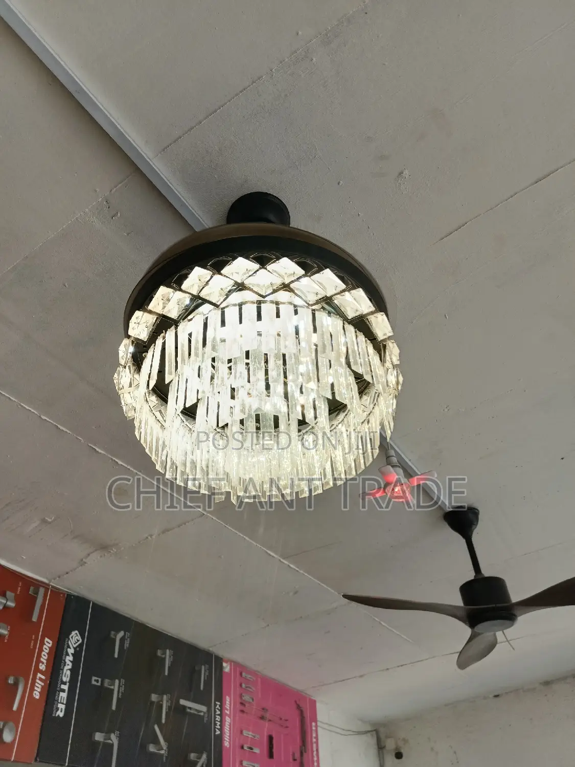 Chandelier Fan / Lights. Remote Controlled.