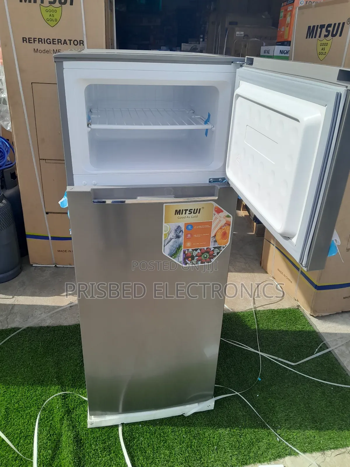 #Mitsui Double Door Fridge 212 Litres Top Freezer