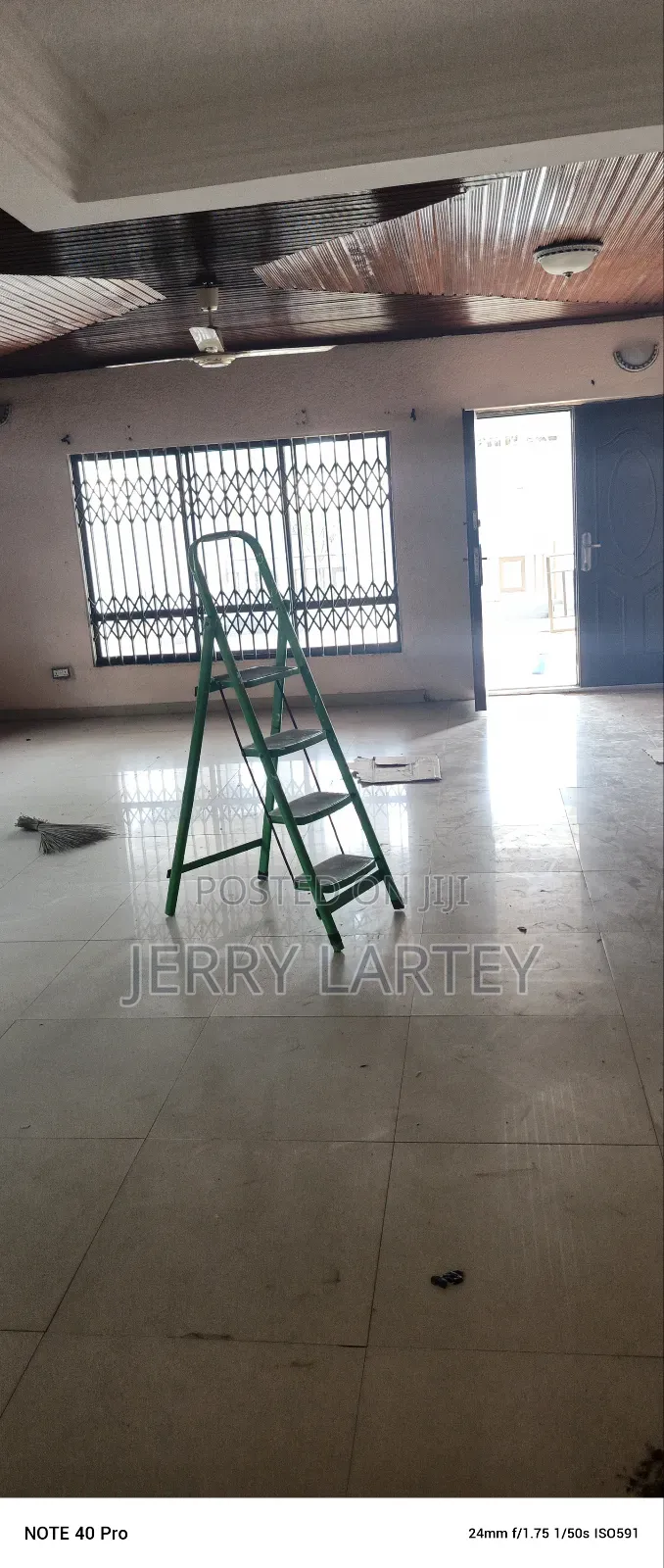 Sakaman 6 Bedrooms Self Compound