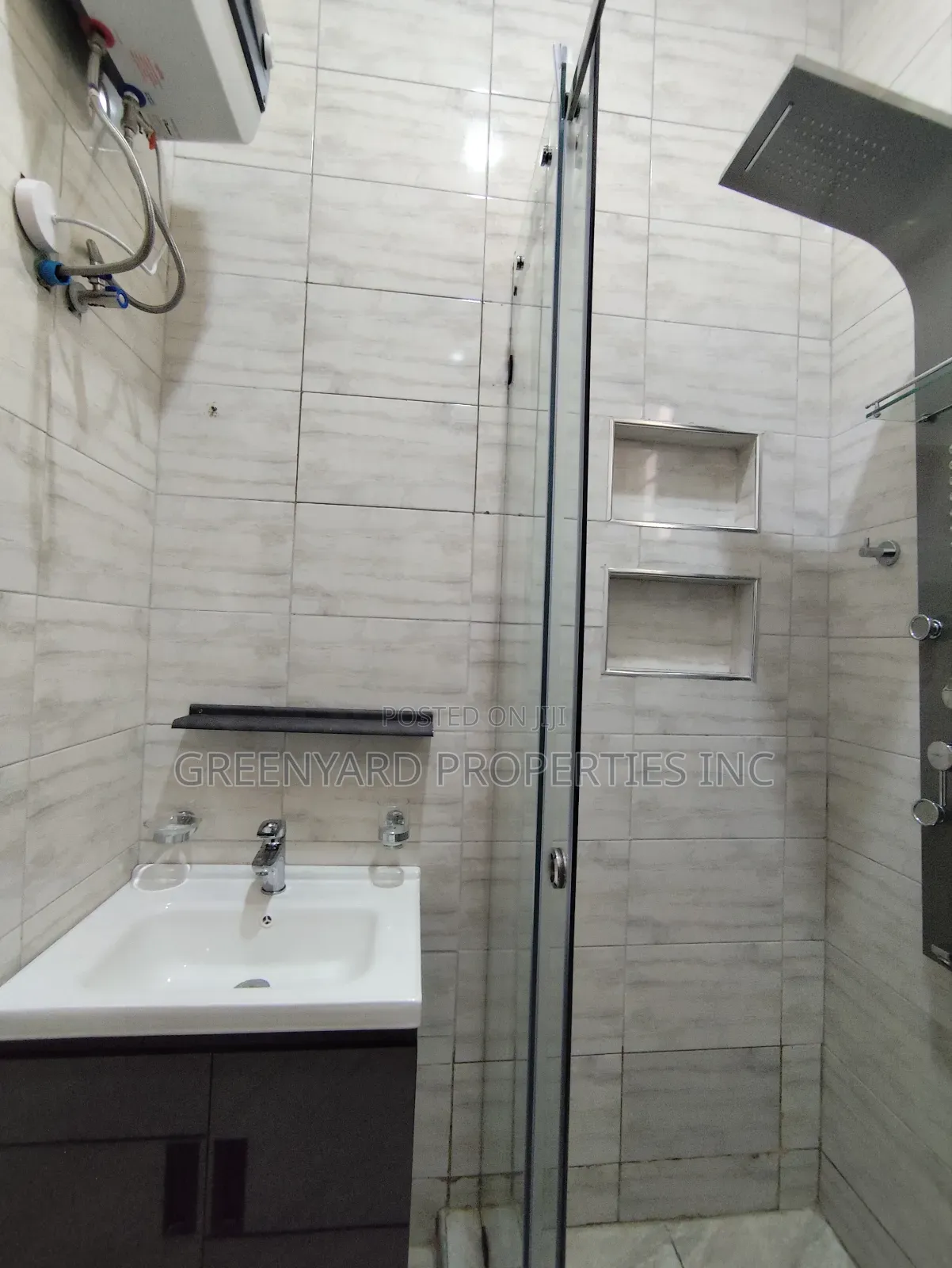 4bdrm House in American House, East Legon for sale