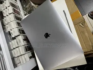 Laptop Apple MacBook Pro 2019 16GB Intel Core I7 SSD 512GB