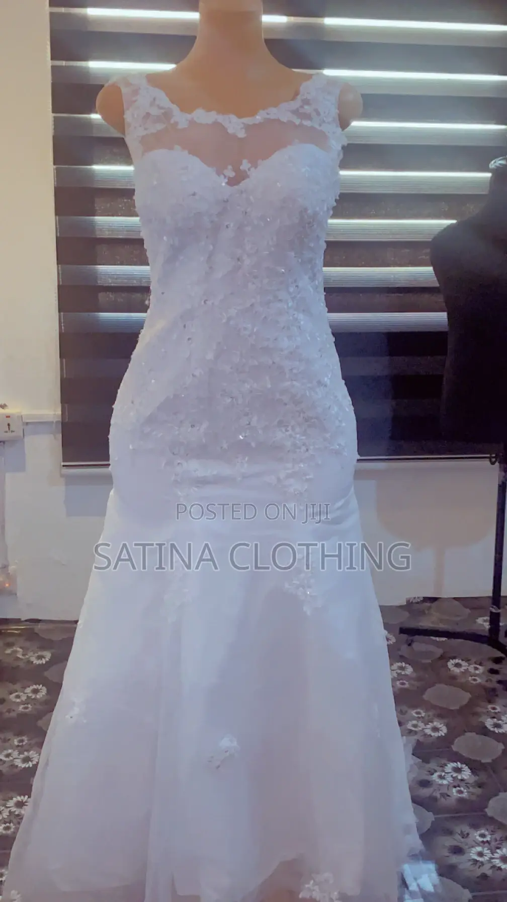 Luxury Elegant Wedding Gown