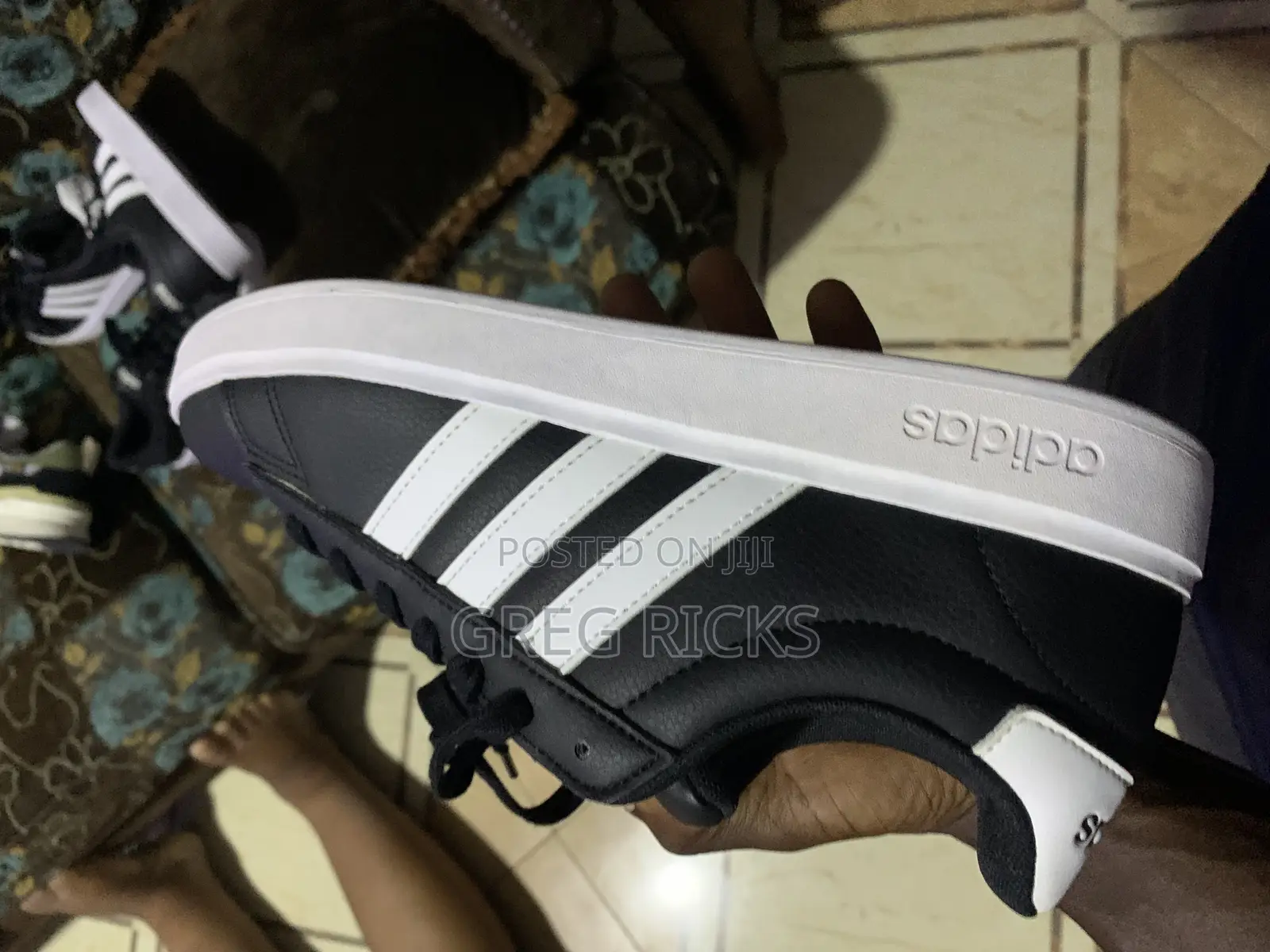 Adidas Sneakers UK Standard!