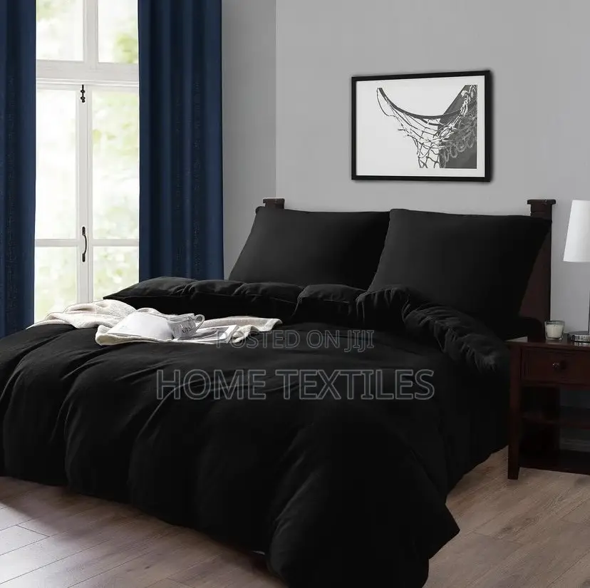 7 Pieces Plain Black Duvets Set for King Size Bed