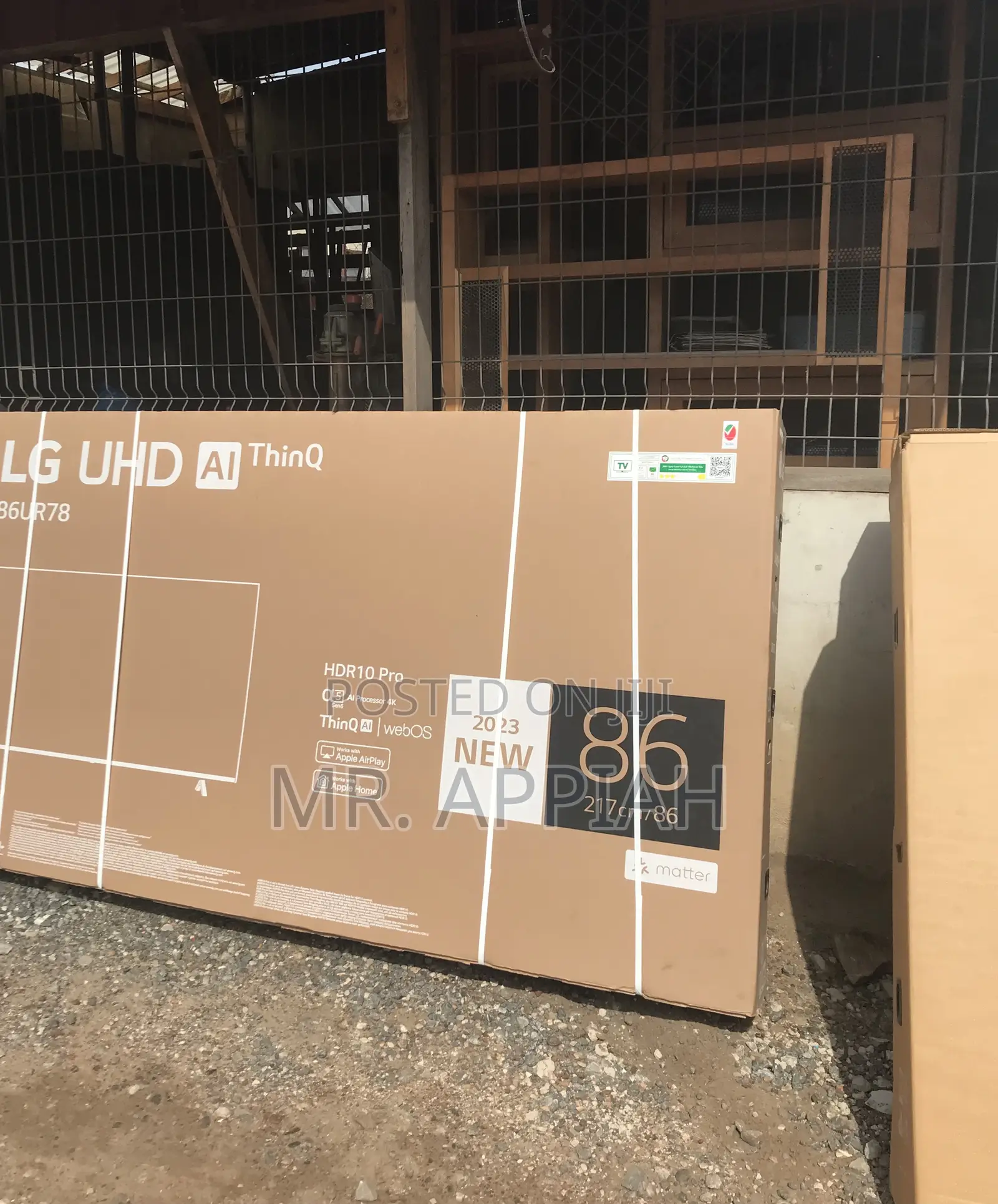 Sealed in Box Lg86uq900 86” Uhd Smart Television.