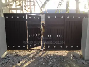 Fence Gate With Tough Galvanized Materials