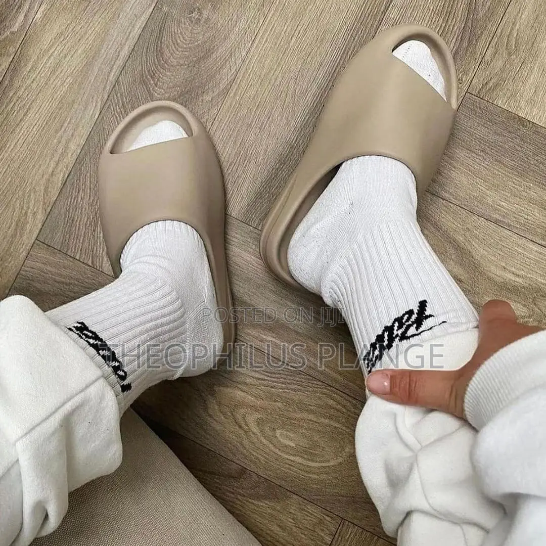 Adidas Yeezy Slides , Slippers