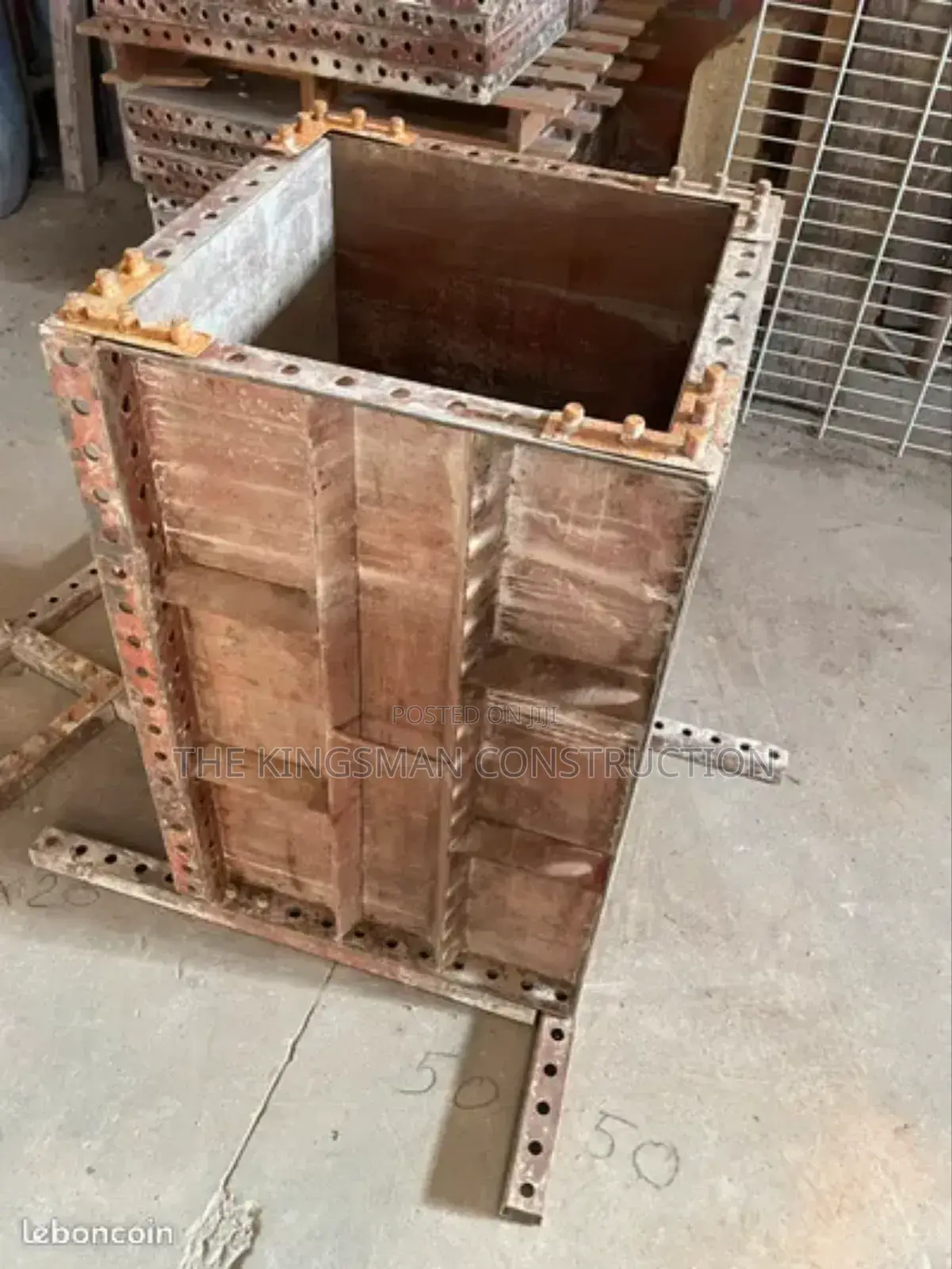 Scaffolding/Decking Formwork/Compactor/Backhoe Loader