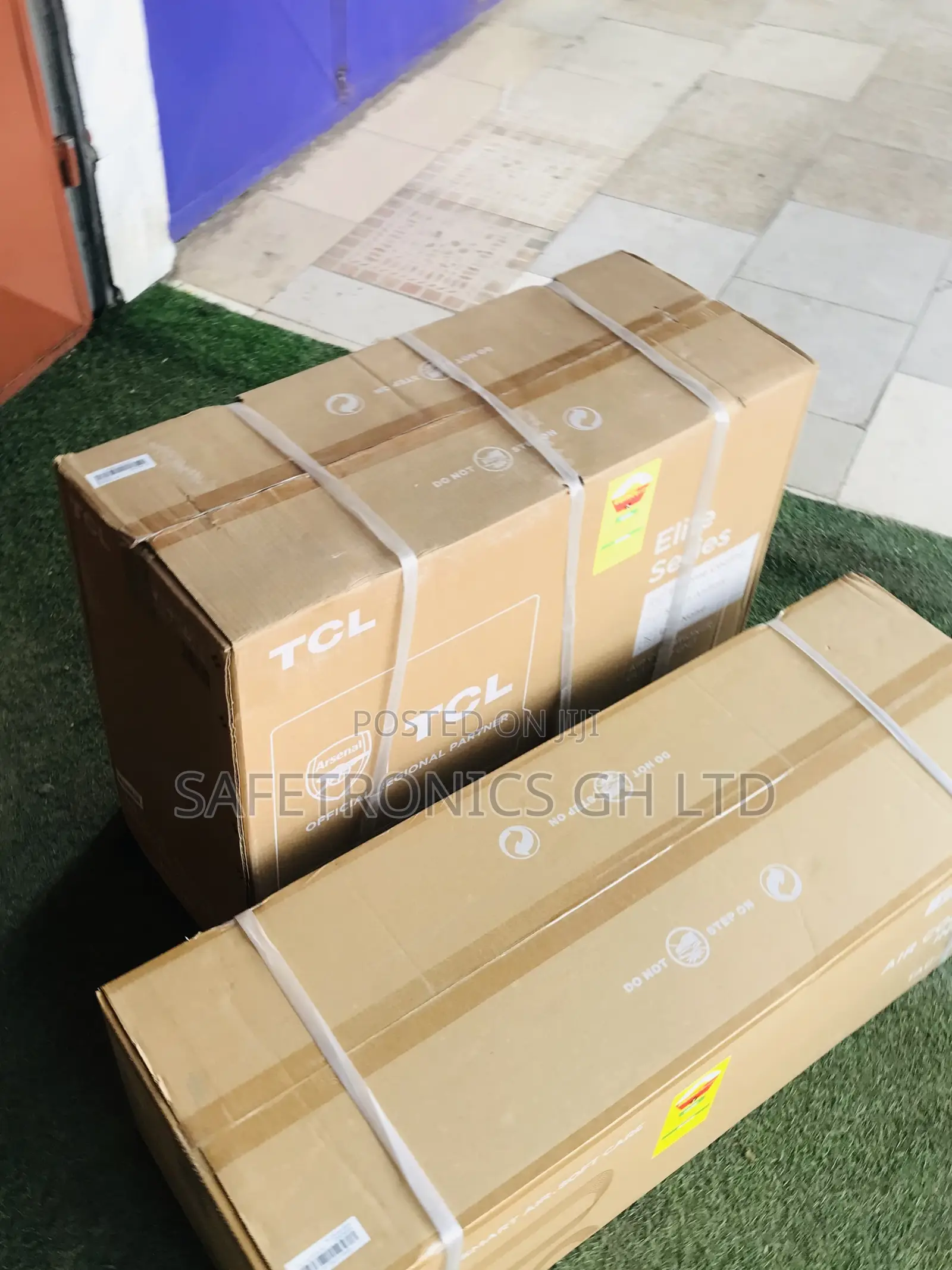 Extra Cooling < White TCL Split Type 1.5 Hp Ac