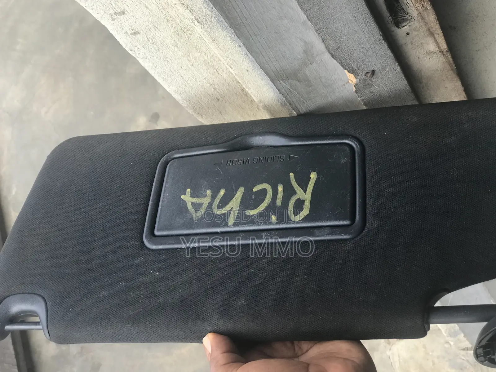 Ford Escape Sunshade/ Sun Visor