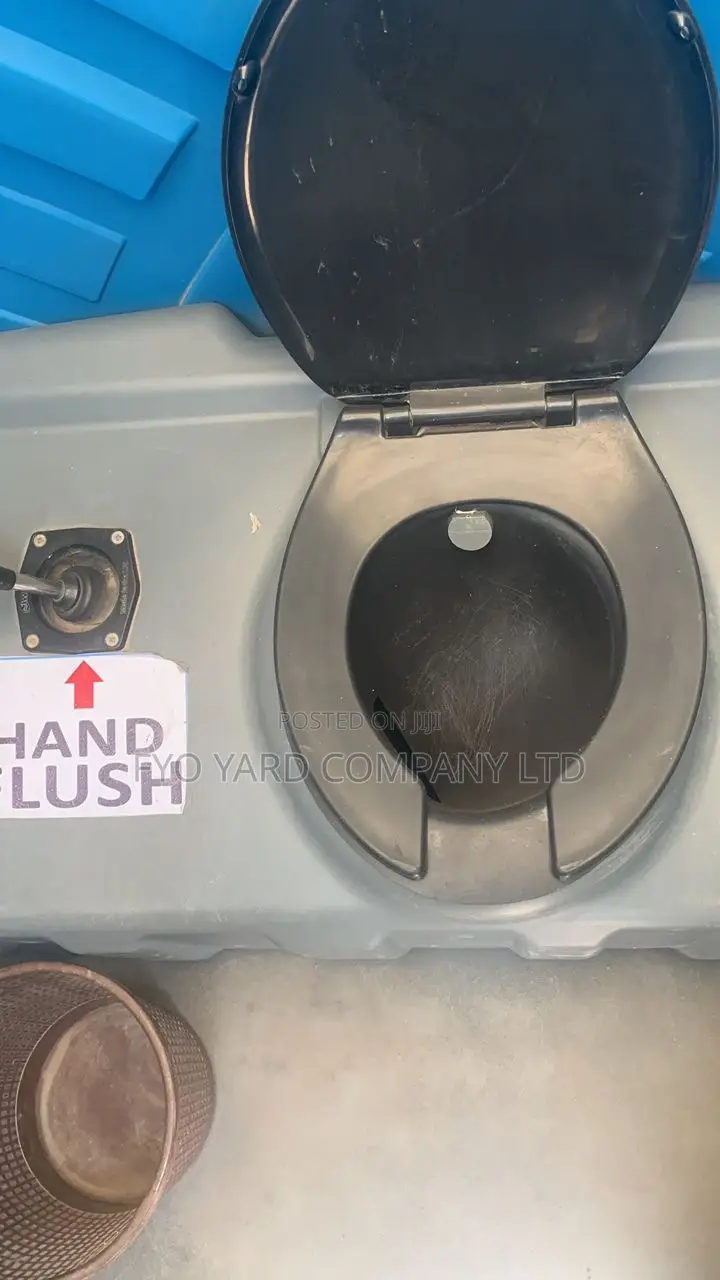 Clean and Fresh Mobilet Toilet Washroom for Rentals