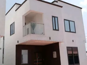 3bdrm Townhouse/Terrace in Nmai-Dzorn for sale