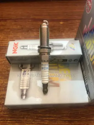 Original NGK Plugs 95112 Ilzkar8h8s Laser Iridium Spark Plug