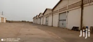 WAREHOUSE 2000 M2 at Spentex