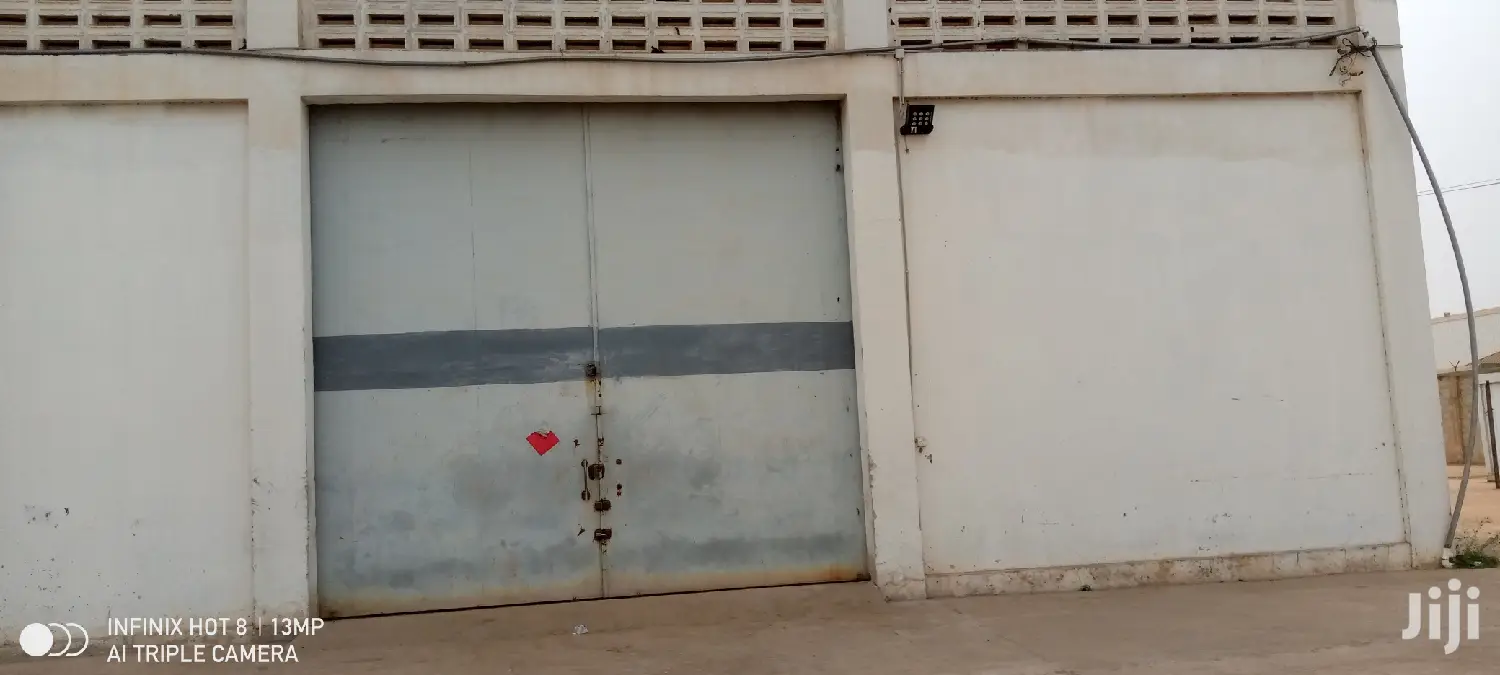 WAREHOUSE 2000 M2 at Spentex