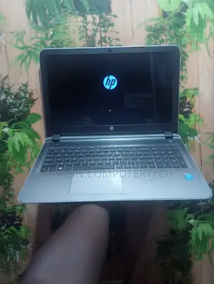 Laptop HP Pavilion 15 4GB Intel Core I3 HDD 1T