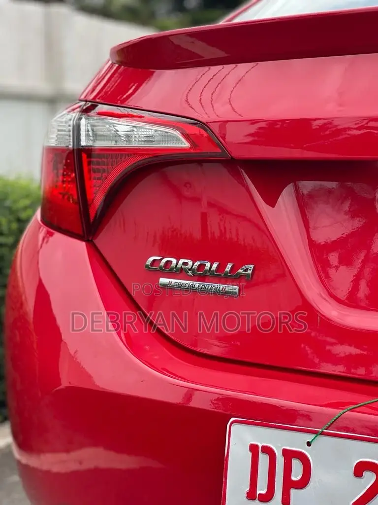 Toyota Corolla S w/Special Edition Pkg (1.8L 4cyl CVT) 2016 Red
