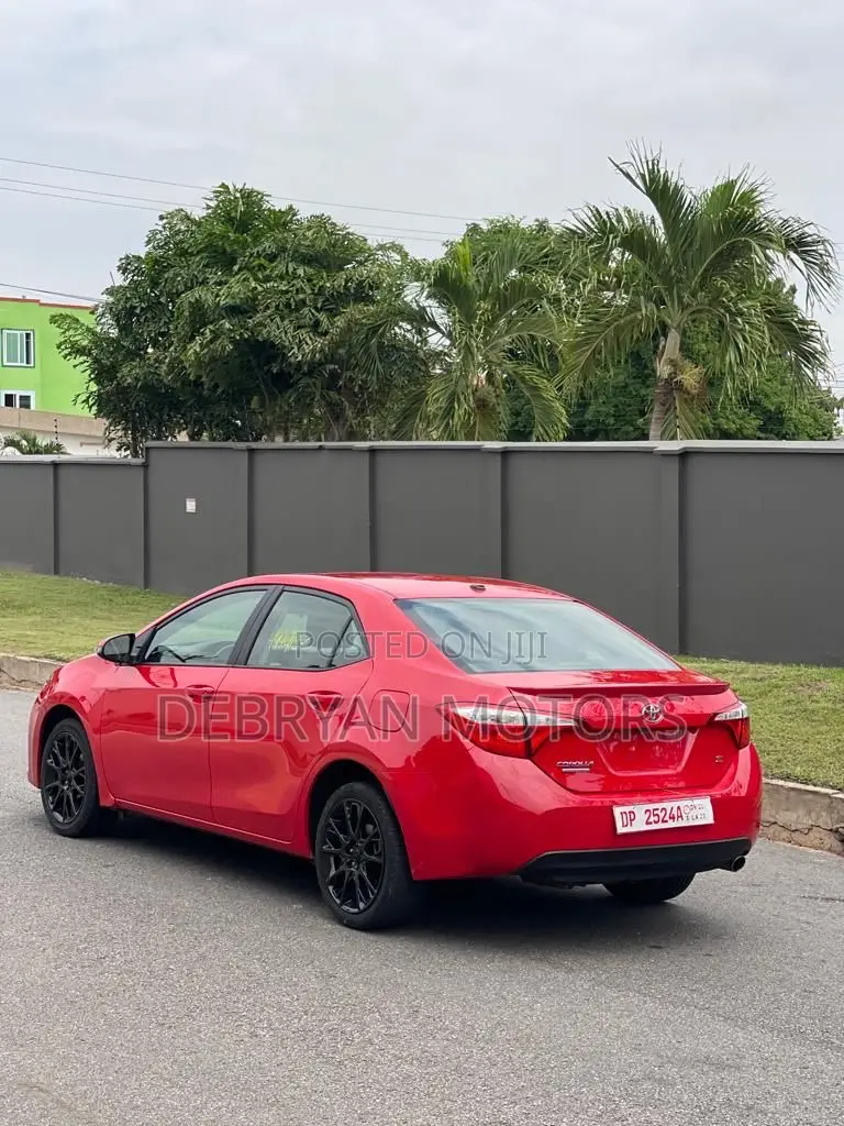 Toyota Corolla S w/Special Edition Pkg (1.8L 4cyl CVT) 2016 Red