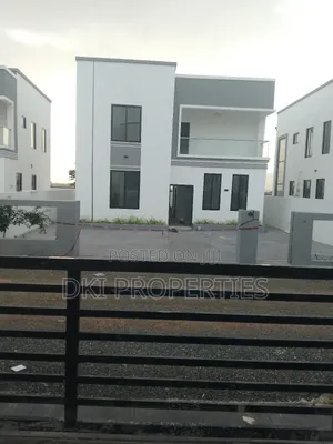3bdrm House in Dki Properties, Adenta for sale