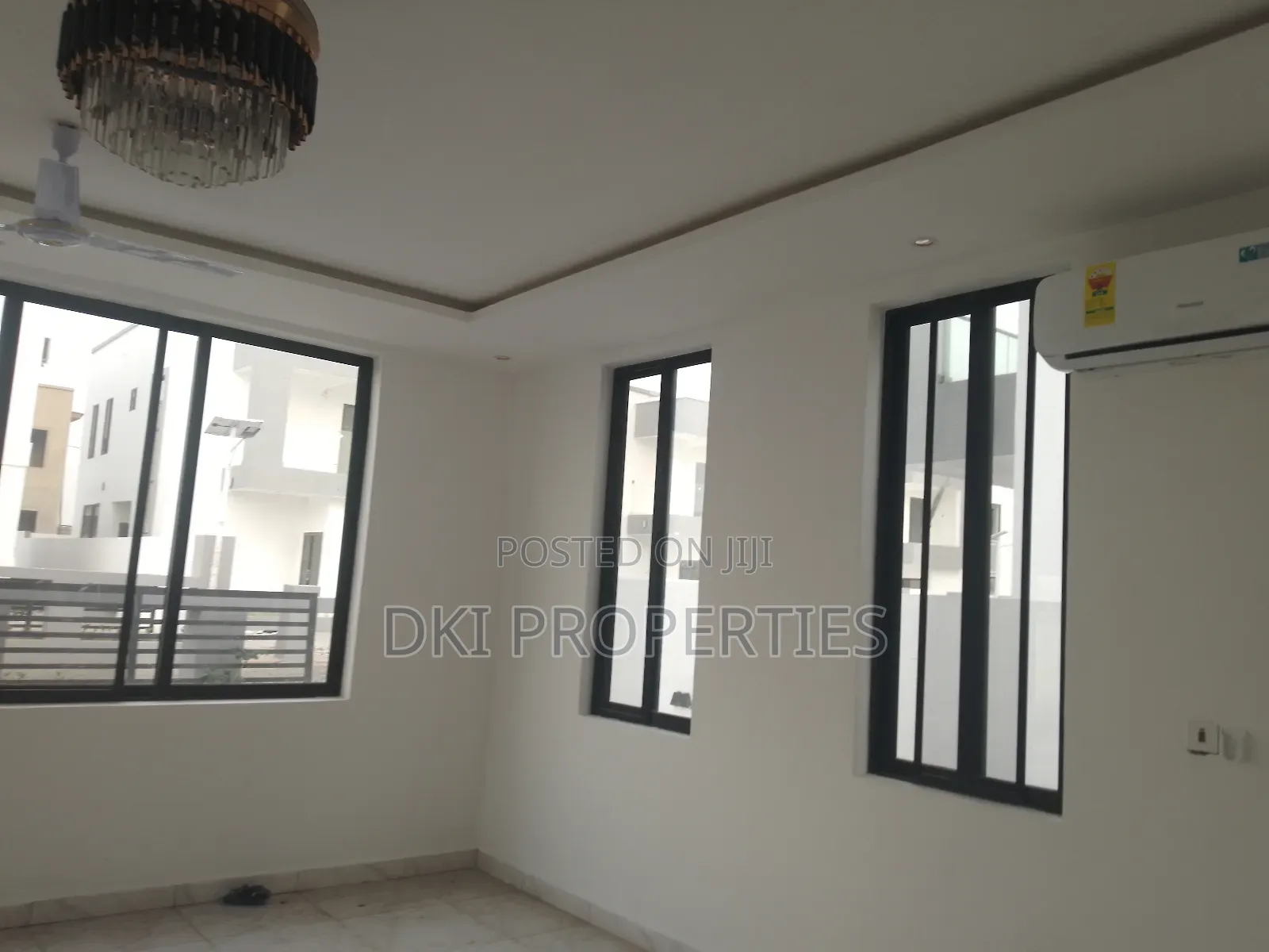 3bdrm House in Dki Properties, Adenta for sale