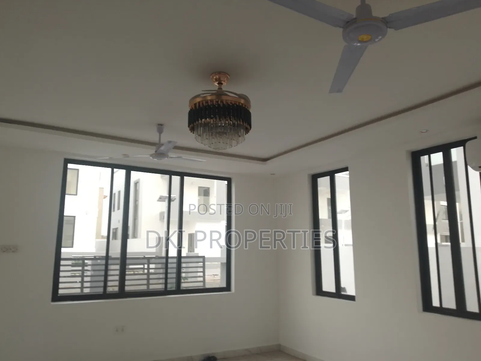 3bdrm House in Dki Properties, Adenta for sale