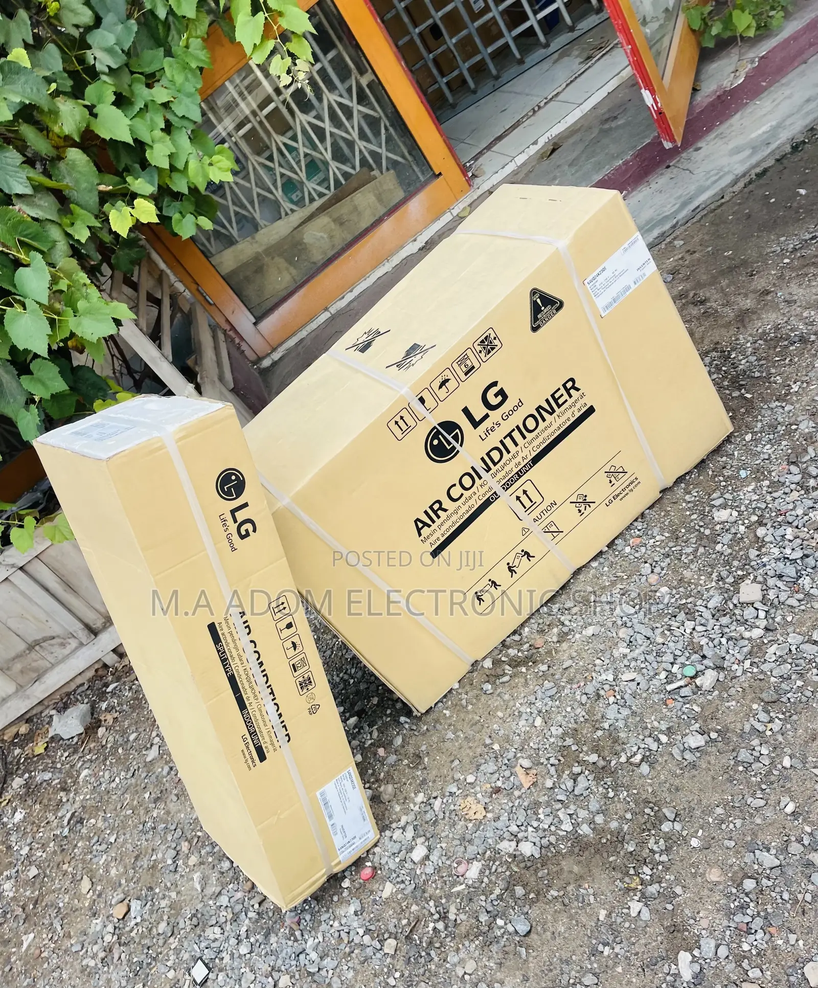 Affordable LG 2.5hp Split Type Dual Inverter Air Conditioner