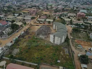20bdrm Block of Flats in Bee Decor And Homes, Pillar 2 for sale
