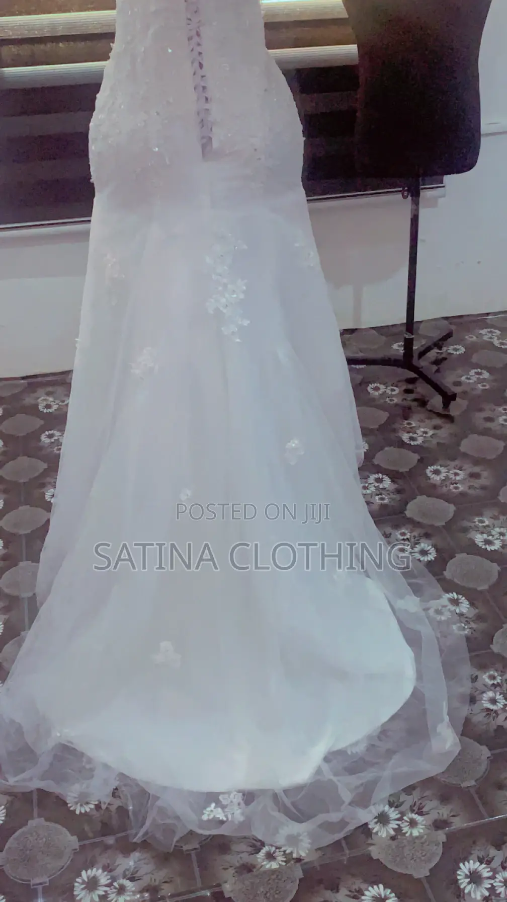 Luxury Elegant Wedding Gown