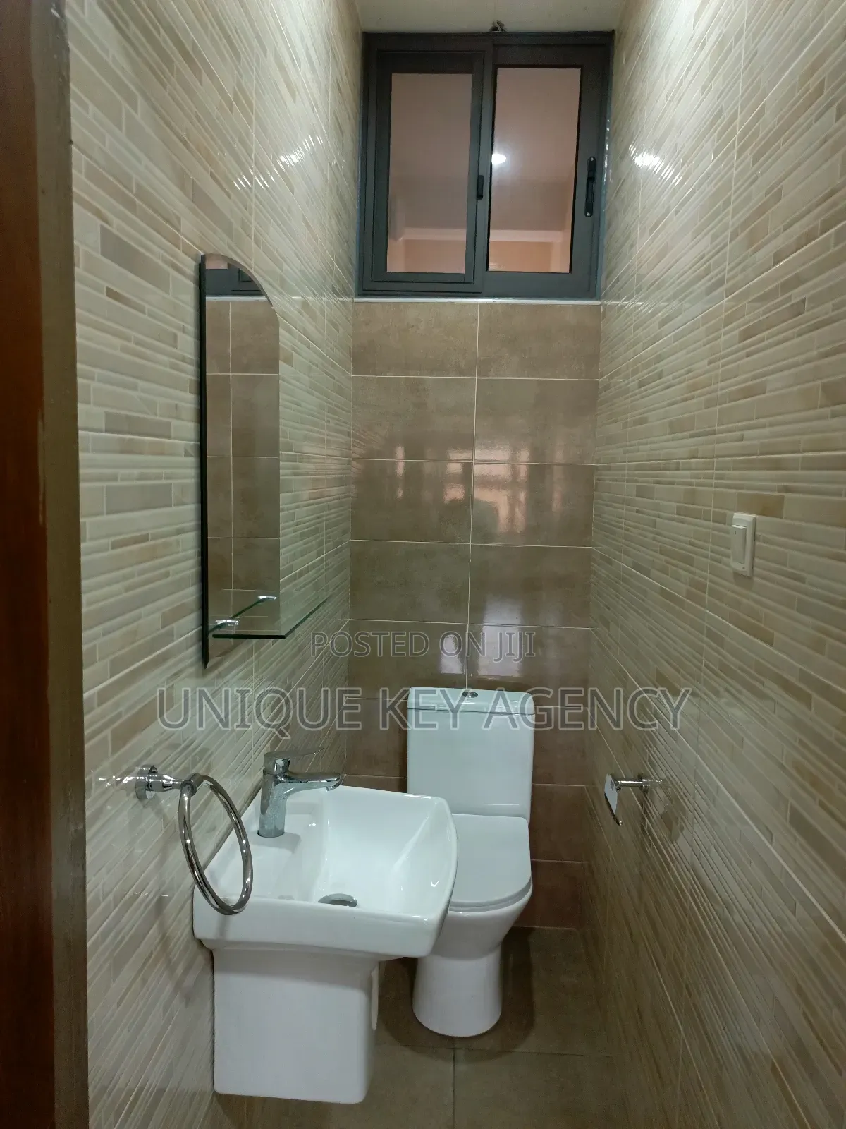 2bdrm Apartment in Unique Key Agency, Dzorwulu for rent