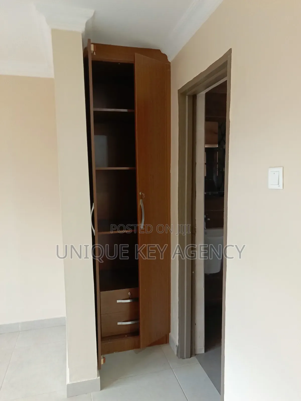 2bdrm Apartment in Unique Key Agency, Dzorwulu for rent