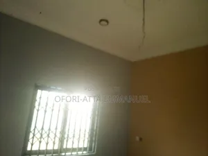 1bdrm Room & Parlour in Amasaman 3 Junction, Pokuase for rent