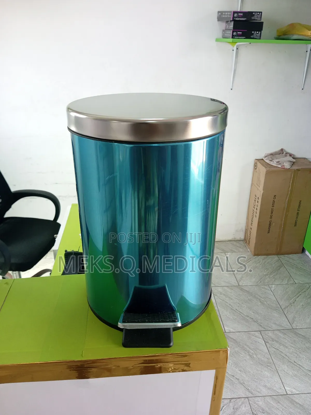 Pedal Dustbin 8ltrs