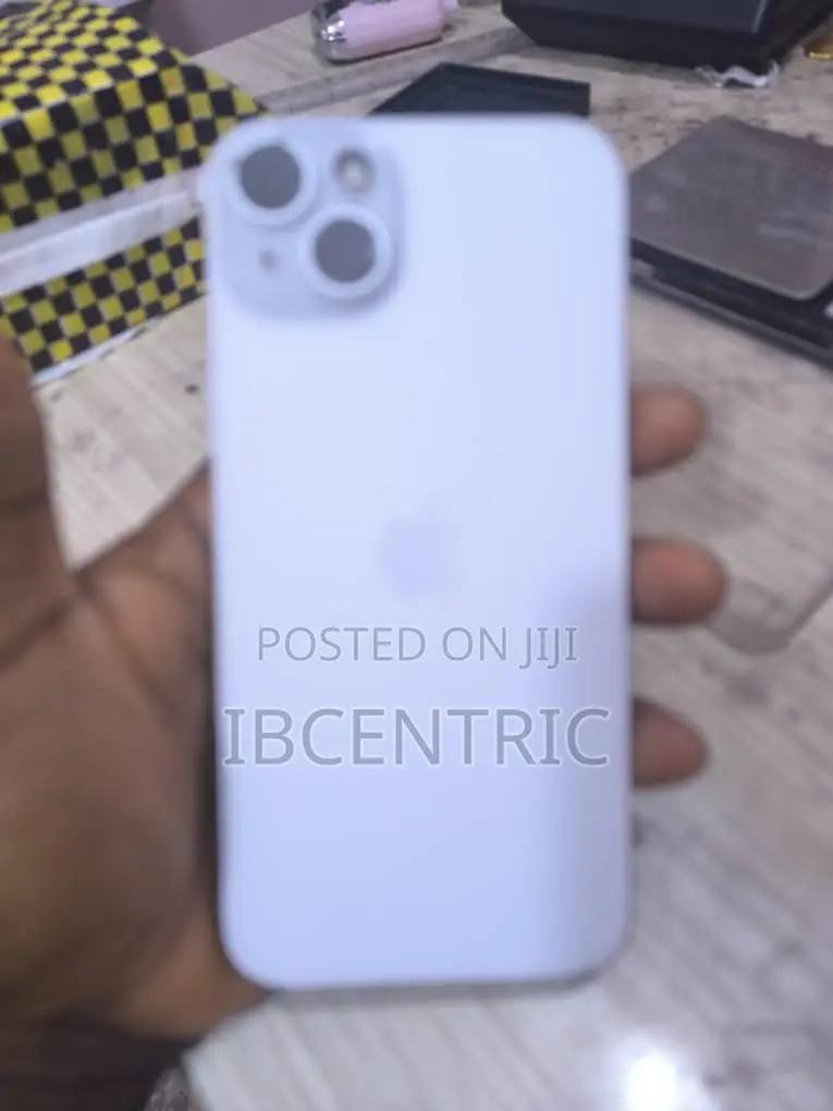 Apple iPhone 15 Plus 128 GB White