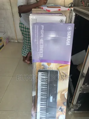 Photo - Keyboard PSR E383