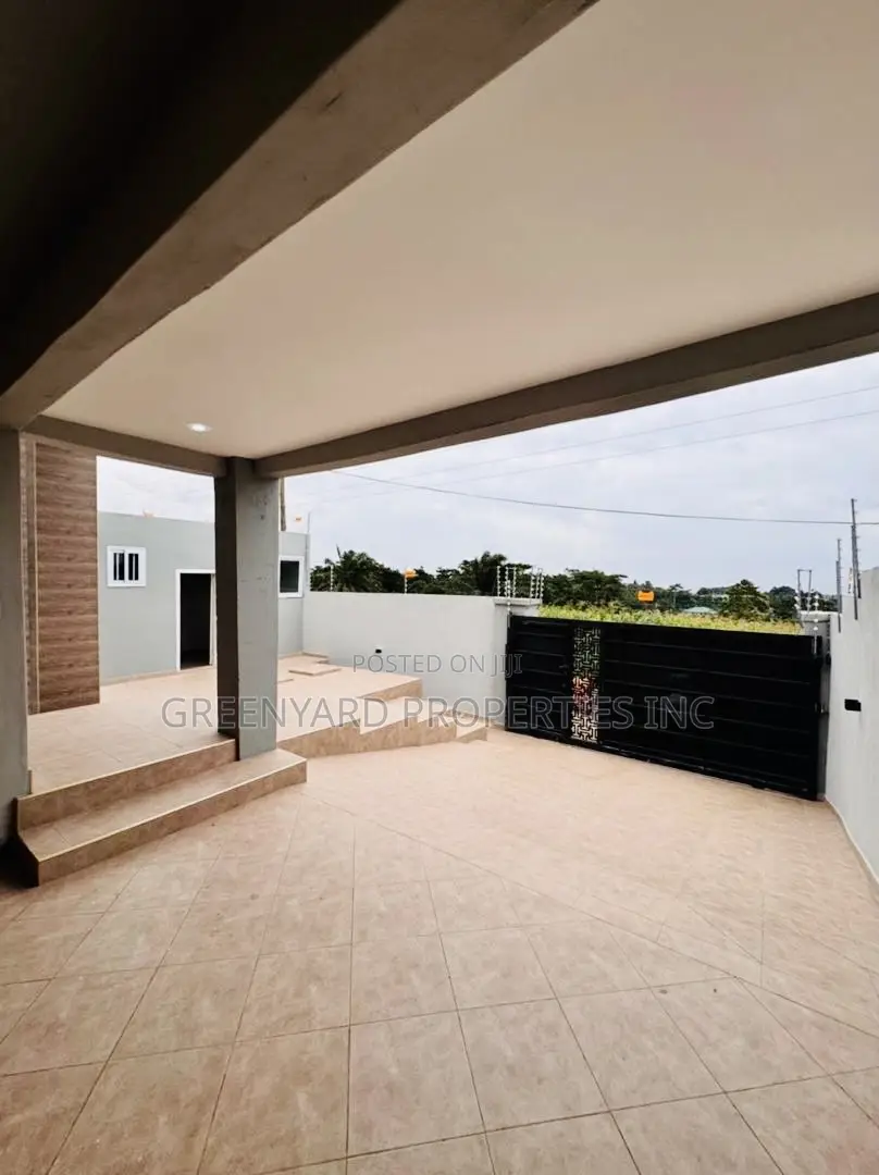 3bdrm House in Aburi for sale