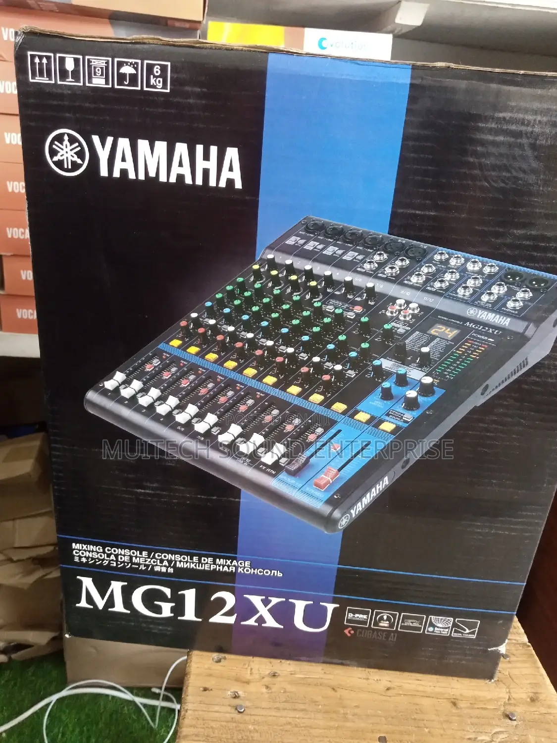 Yamah Mixer (Mgxu 12 Channels)