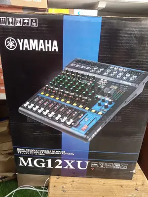 Yamah Mixer (Mgxu 12 Channels)