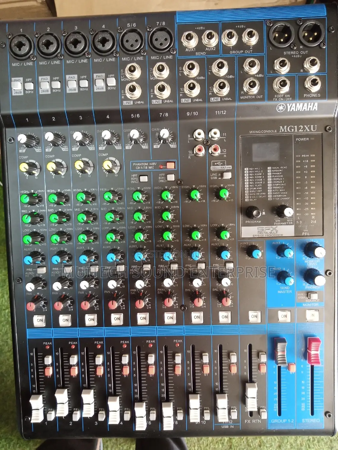Yamah Mixer (Mgxu 12 Channels)